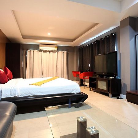 Del Mar Rooms Pattaya Exterior photo