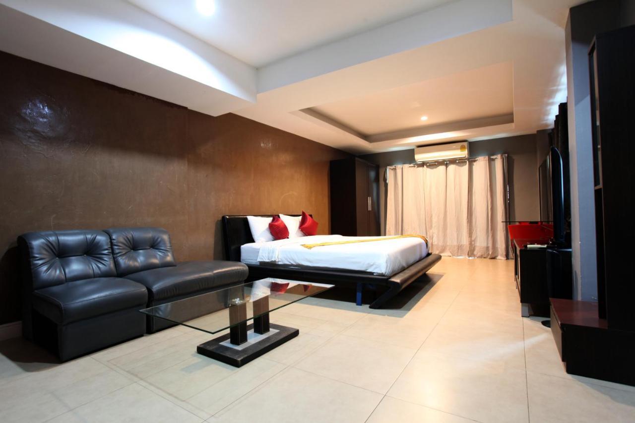 Del Mar Rooms Pattaya Exterior photo